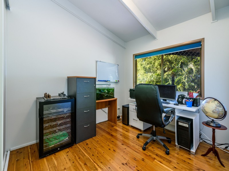 22 Camden Court, Helensvale QLD 4212