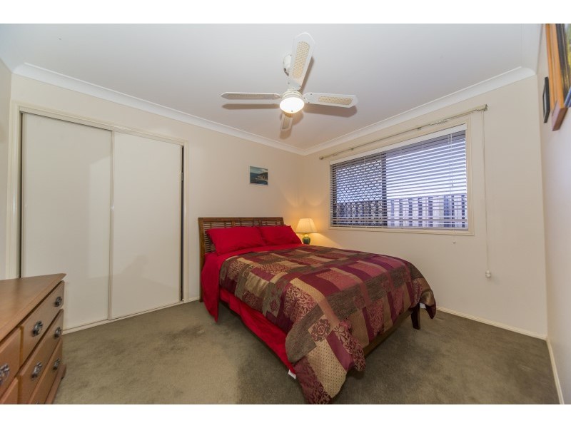 4 Murchison Street, Pacific Pines QLD 4211