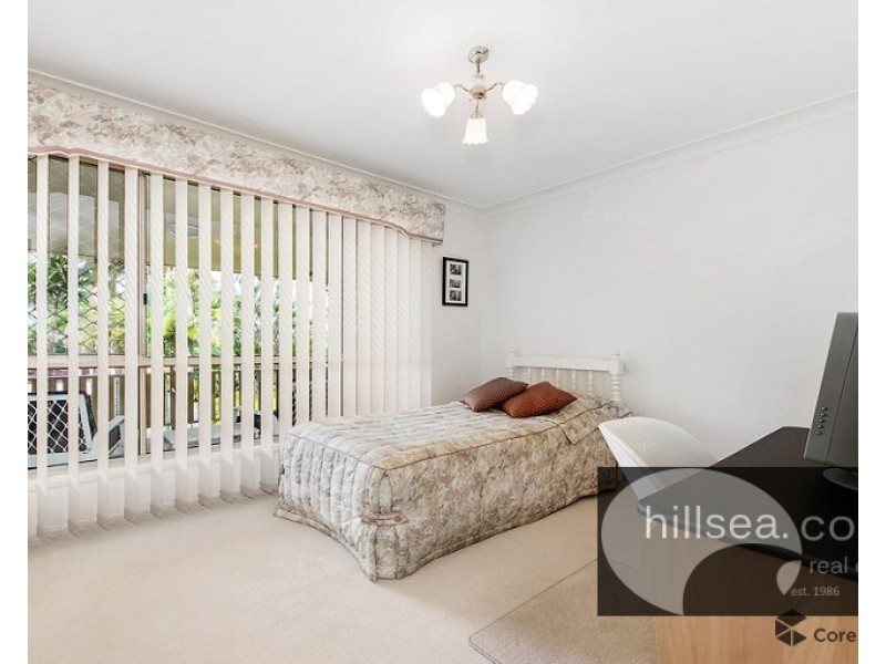 1 Leura Place, Helensvale QLD 4212