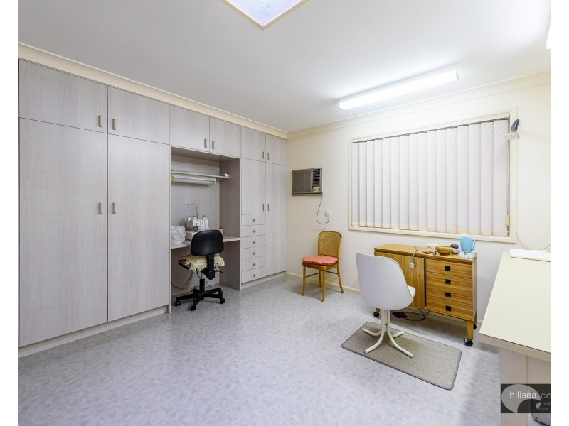 1 Leura Place, Helensvale QLD 4212