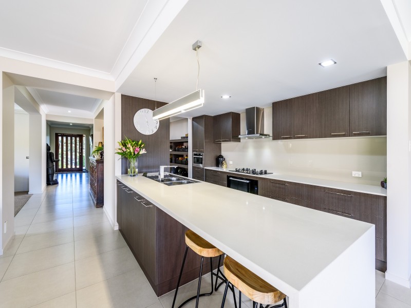 1 Allington Circuit, Maudsland QLD 4210