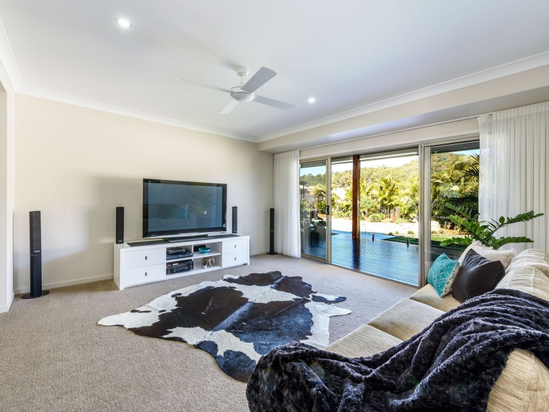 1 Allington Circuit, Maudsland QLD 4210