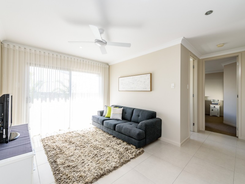 1 Allington Circuit, Maudsland QLD 4210