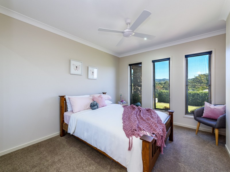 1 Allington Circuit, Maudsland QLD 4210