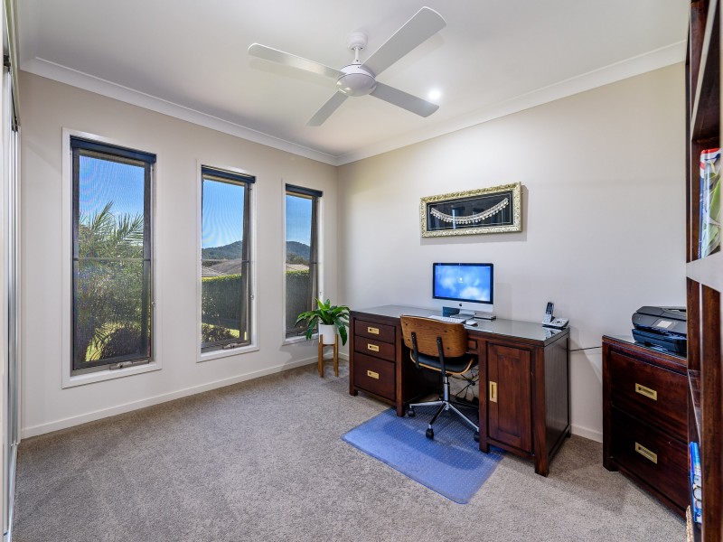 1 Allington Circuit, Maudsland QLD 4210