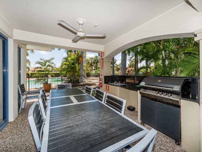 85/76 Bayview Street, Runaway Bay QLD 4216