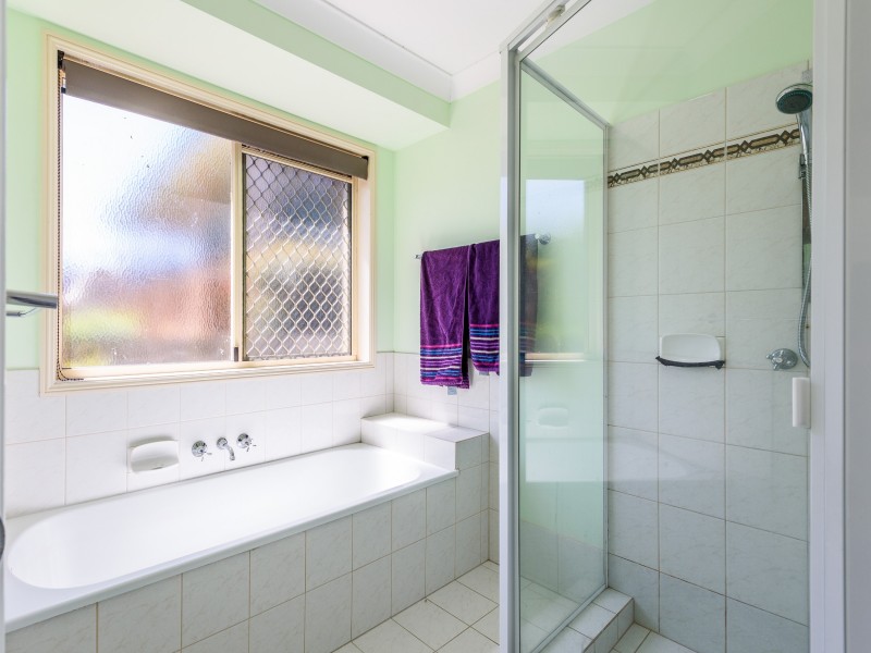 29 Edgeworth Place, Helensvale QLD 4212