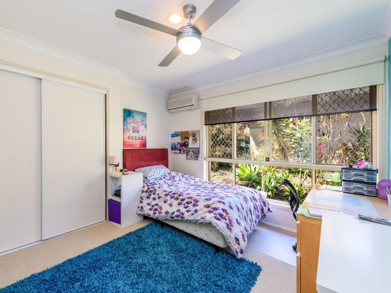 29 Edgeworth Place, Helensvale QLD 4212