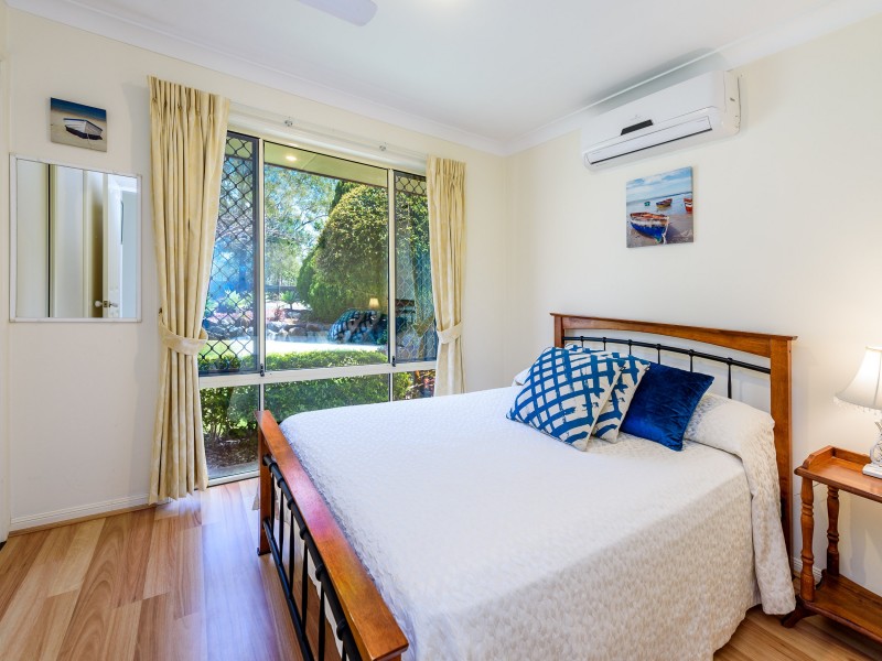 19 Highvale Drive, Helensvale QLD 4212