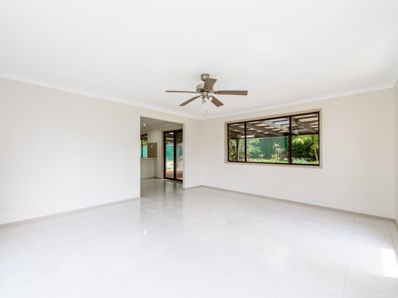 30 Parkes Drive, Helensvale QLD 4212
