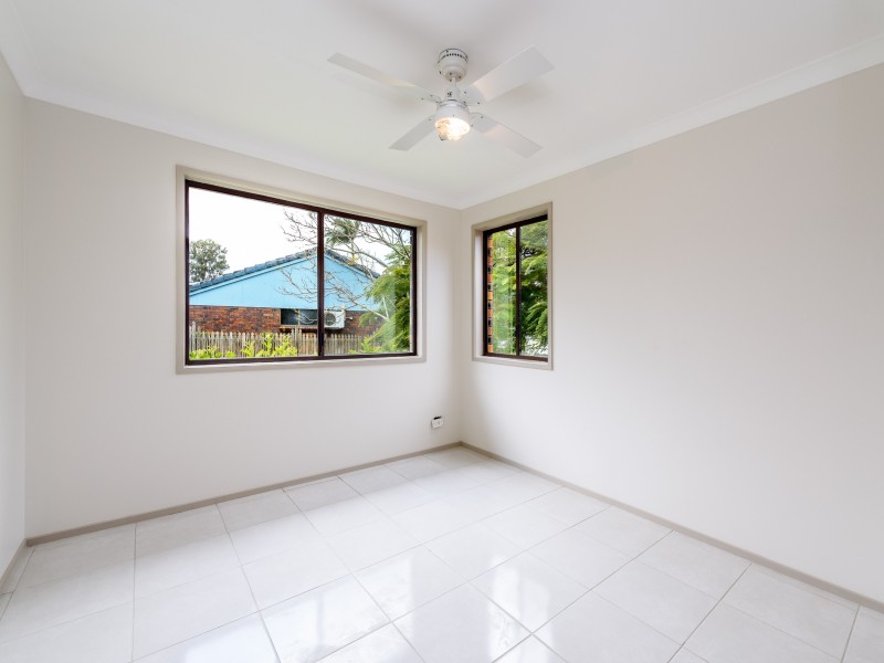 30 Parkes Drive, Helensvale QLD 4212