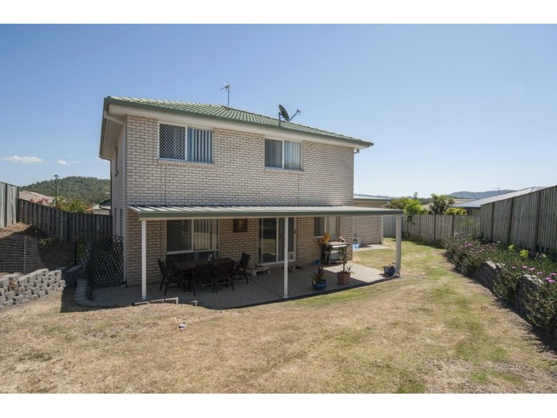 4 Taske Rise, Pacific Pines QLD 4211