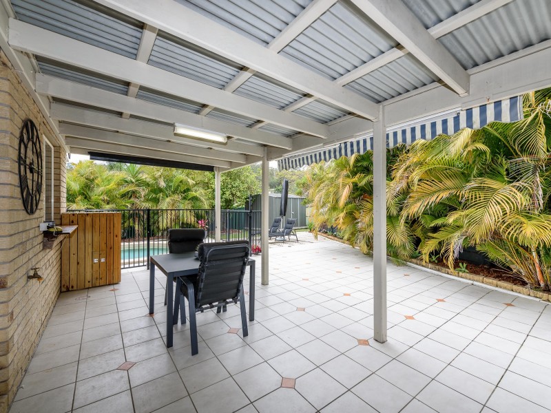 15 Pinebark Avenue, Oxenford QLD 4210