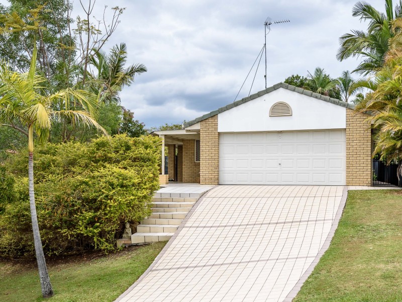 15 Pinebark Avenue, Oxenford QLD 4210