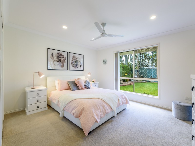 24 Arlene Park Terrace, Helensvale QLD 4212