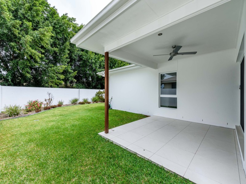 1/6 Compass Drive, Biggera Waters QLD 4216