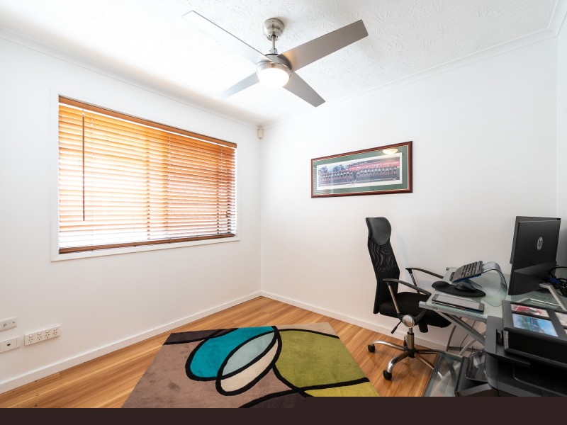 1/16 Madang Crescent, Runaway Bay QLD 4216