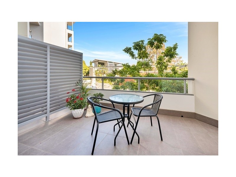 T7/20 Bayview Street, Runaway Bay QLD 4216
