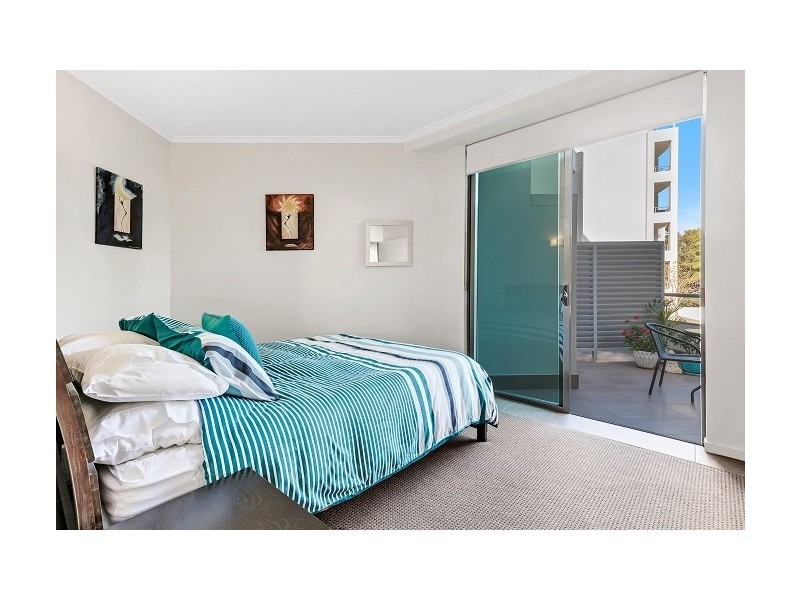 T7/20 Bayview Street, Runaway Bay QLD 4216