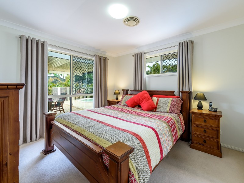 54 Inverness Way, Parkwood QLD 4214