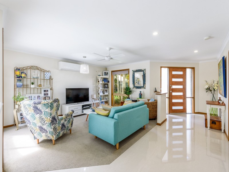 34 Sundown Drive, Paradise Point QLD 4216