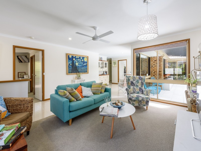 34 Sundown Drive, Paradise Point QLD 4216