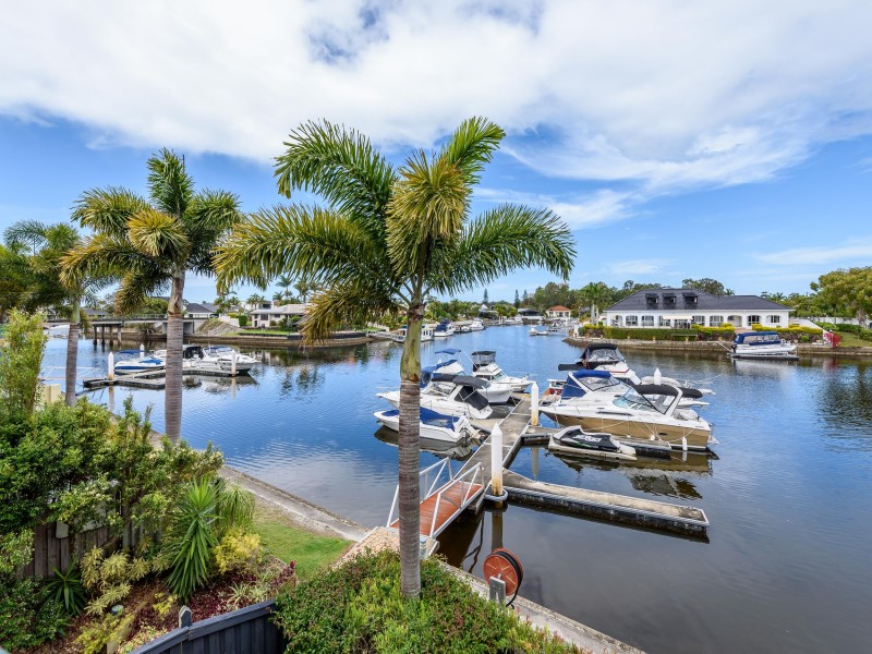 29/82 Limetree Parade, Runaway Bay QLD 4216