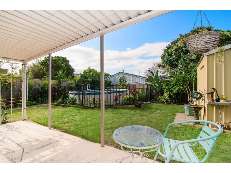 13 Swallow Avenue, Paradise Point QLD 4216