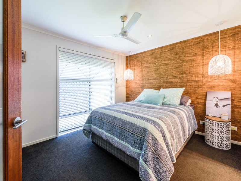 16 Rosswood Court, Helensvale QLD 4212