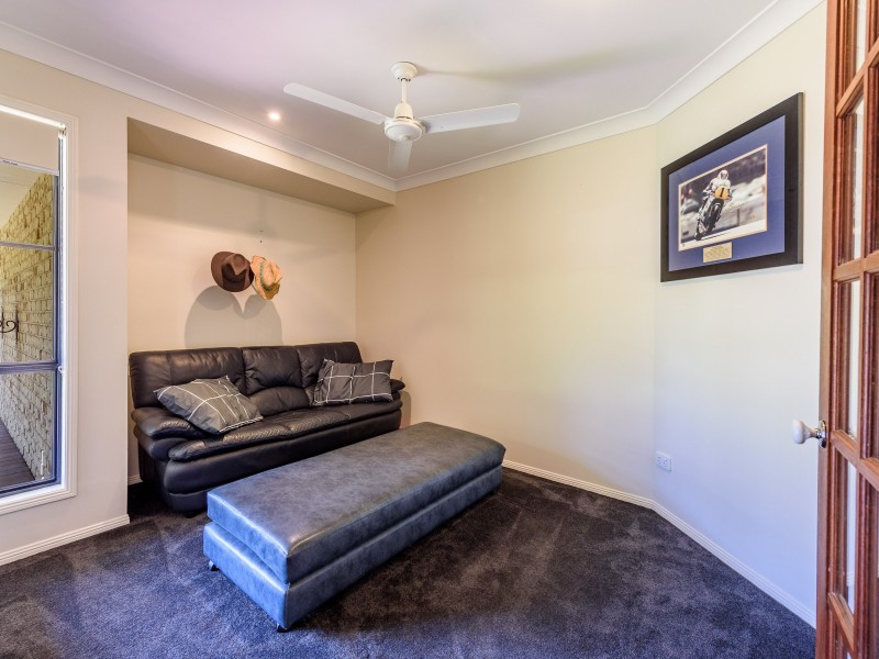 4 Johnson Parade, Ormeau Hills QLD 4208