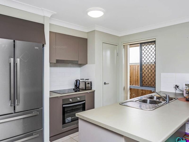 5 Gossan Circuit, Yarrabilba QLD 4207