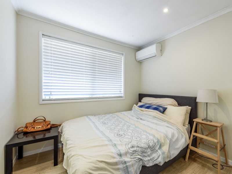 2/11 Ruth Anne Close, Labrador QLD 4215