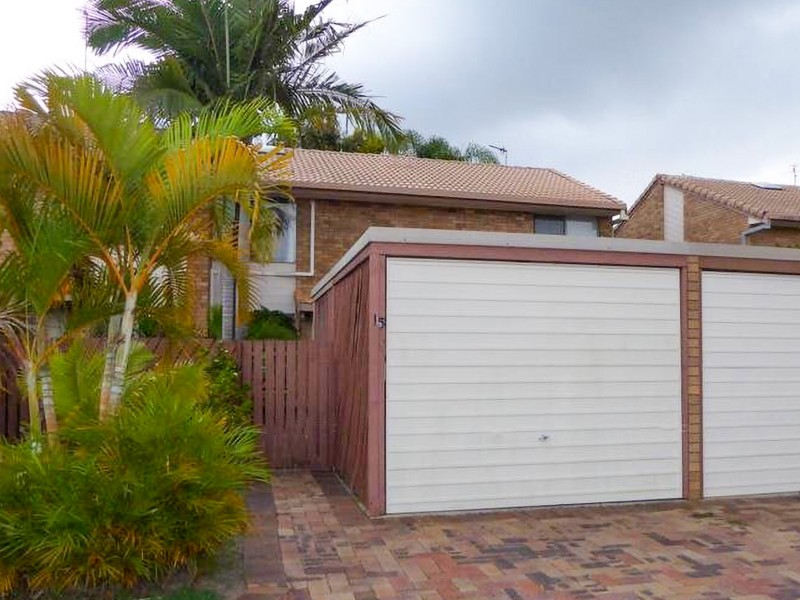 15/81 Olsen Avenue, Labrador QLD 4215
