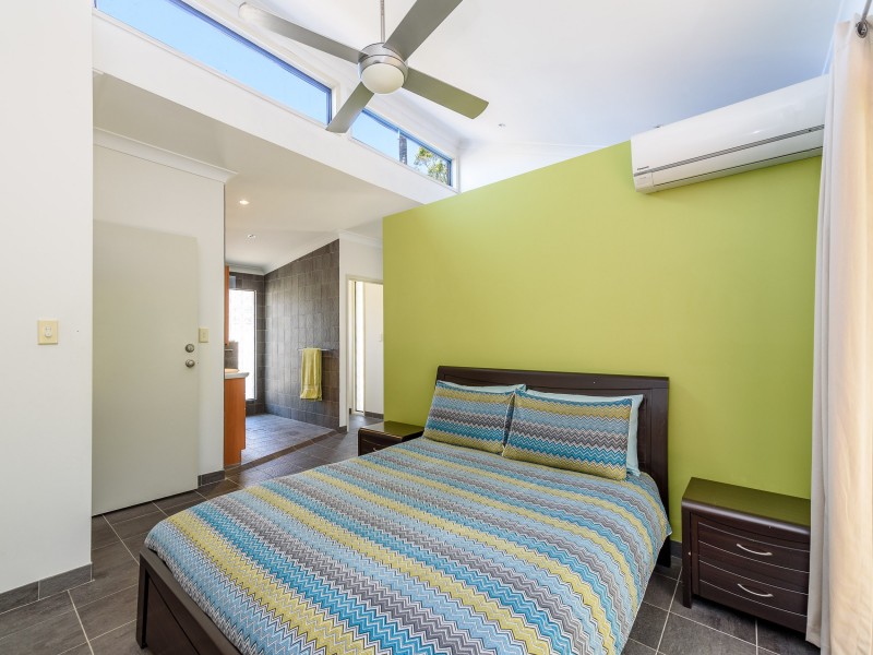 86 Jacaranda Avenue, Hollywell QLD 4216