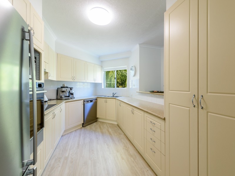 18/75-77 Morala Avenue, Runaway Bay QLD 4216