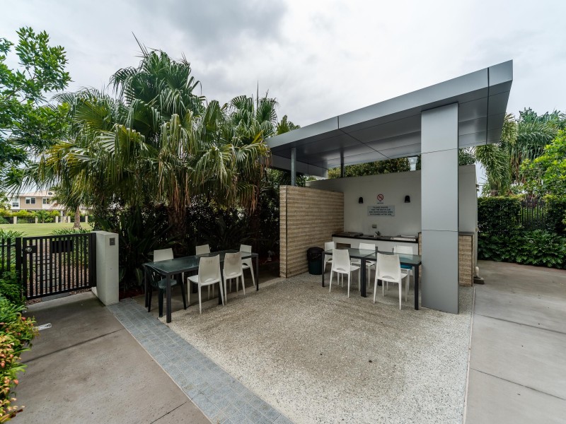 505/41 Harbour Town Drive, Biggera Waters QLD 4216