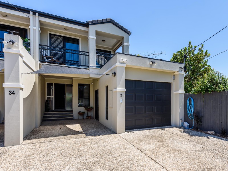 2/34 Donald Avenue, Paradise Point QLD 4216