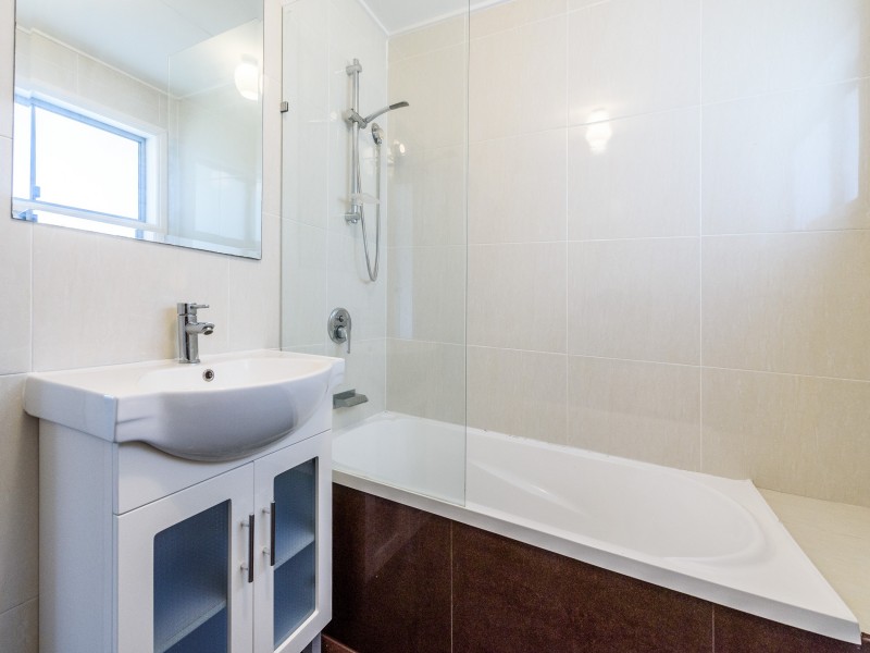 19 Bluegum Avenue, Hollywell QLD 4216