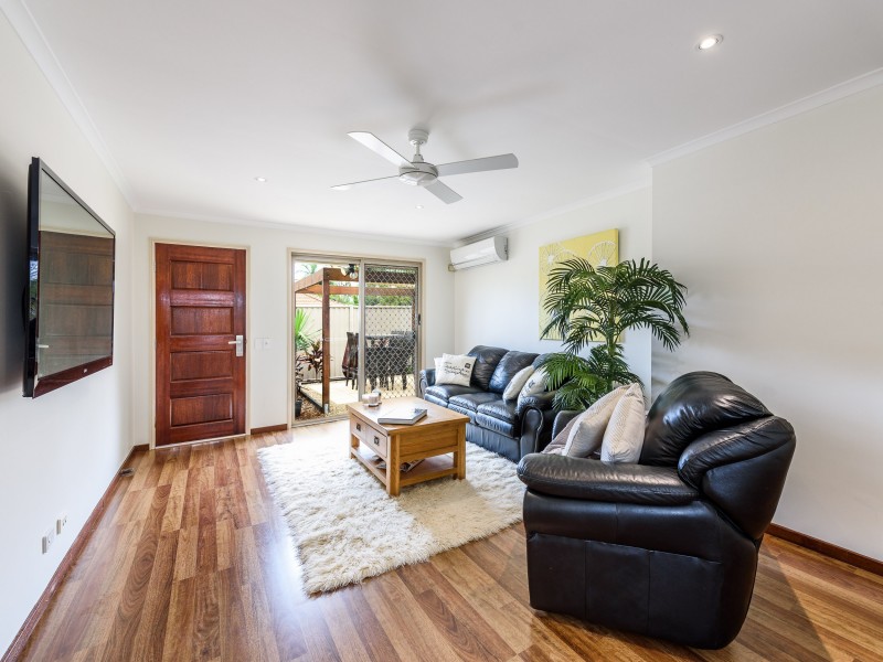 2/20 Illusion Court, Oxenford QLD 4210