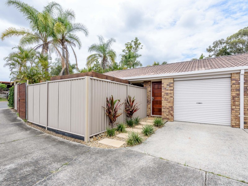 2/20 Illusion Court, Oxenford QLD 4210