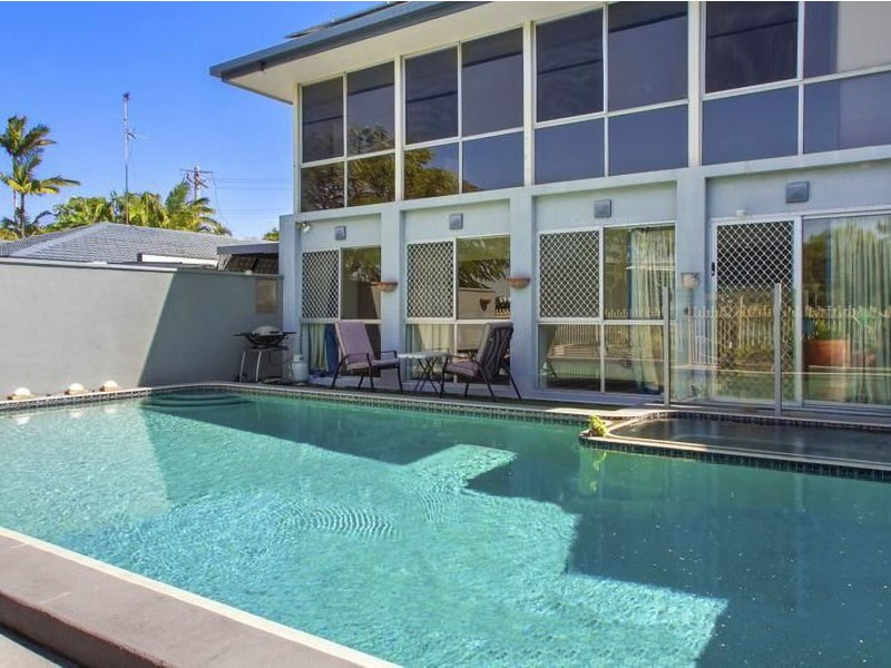 1/5 Perry Place, Biggera Waters QLD 4216