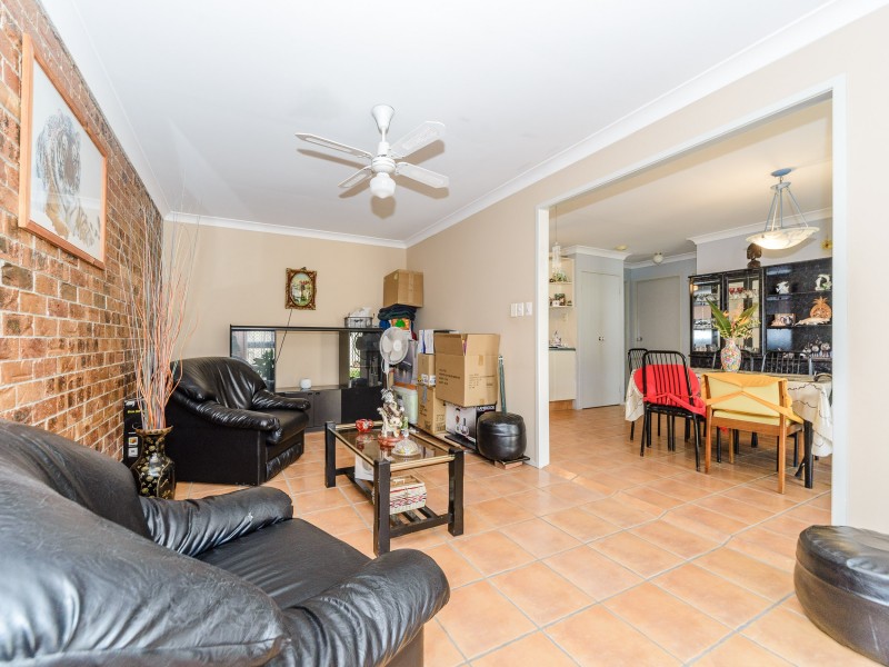 2/8 Jessica Court, Arundel QLD 4214