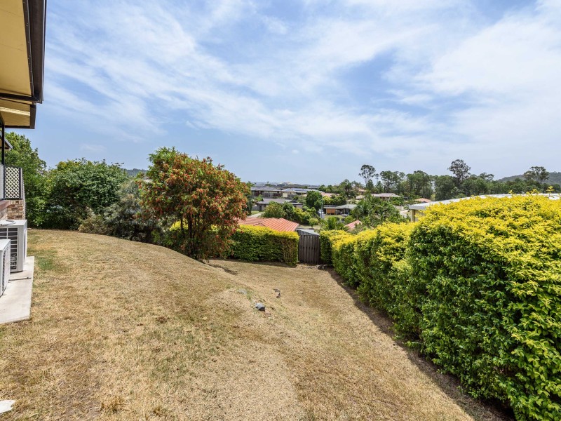 5 Maui Crescent, Oxenford QLD 4210