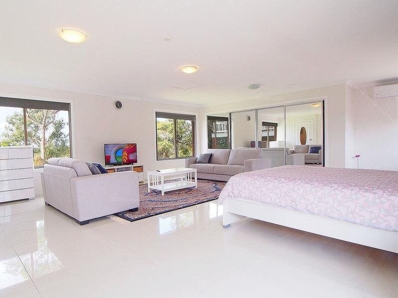 46 Uplands Drive, Parkwood QLD 4214