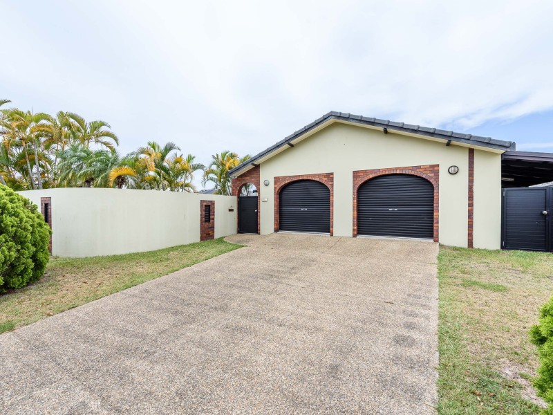 4 Pampas Court, Hollywell QLD 4216