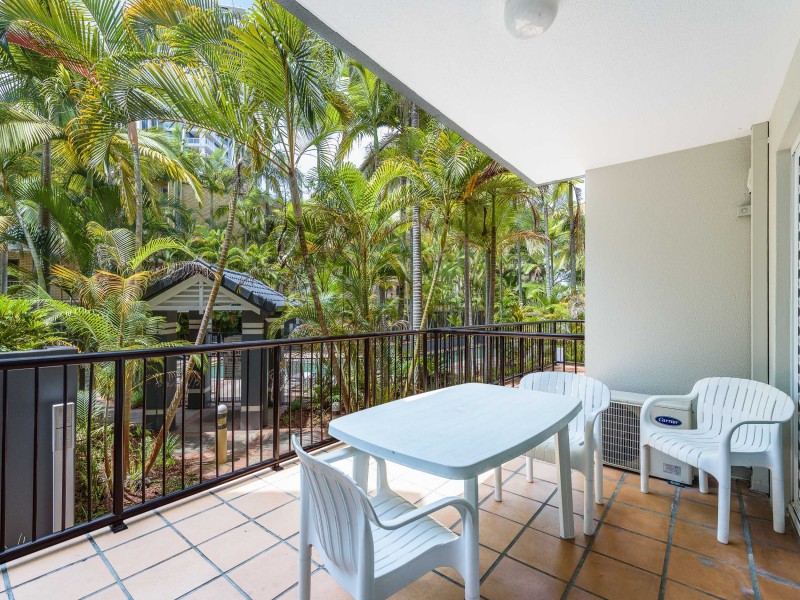 17A/220 Marine Parade, Labrador QLD 4215