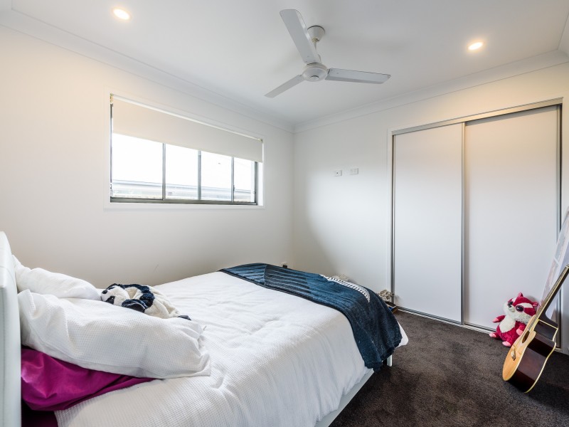 15 Grevillea Crescent, Maudsland QLD 4210