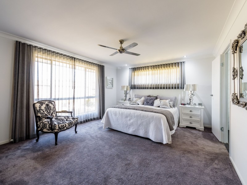 1 Primrose Court, Hollywell QLD 4216