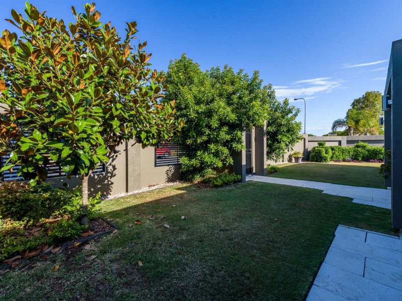 1 Primrose Court, Hollywell QLD 4216