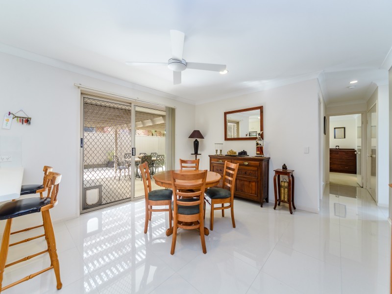 Parkwood QLD 4214